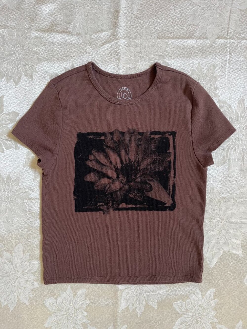 Urban Outfitters Graphic Floral Cotton Baby Tee Crop Top Large
